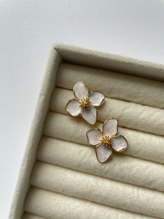 Hibiscus Glazed White Flower Earring